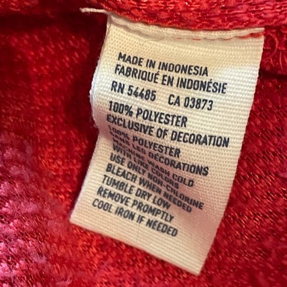 American Eagle Outfitters Cherry Red Zip Teddy Hoodie with Pockets size Medium - Picture 9 of 9